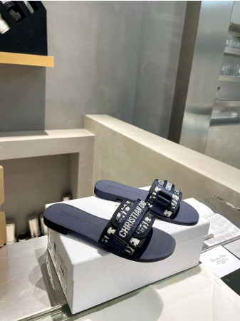 UA Dio(r)evolution Slide