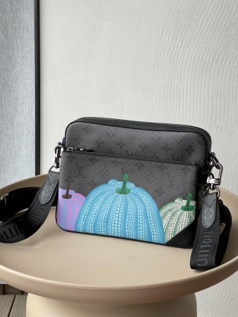 M46435 LV x YK Trio Messenger M46435