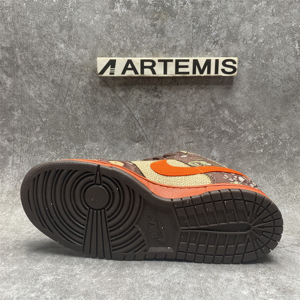 NIKE DUNK LOW PRO SB 