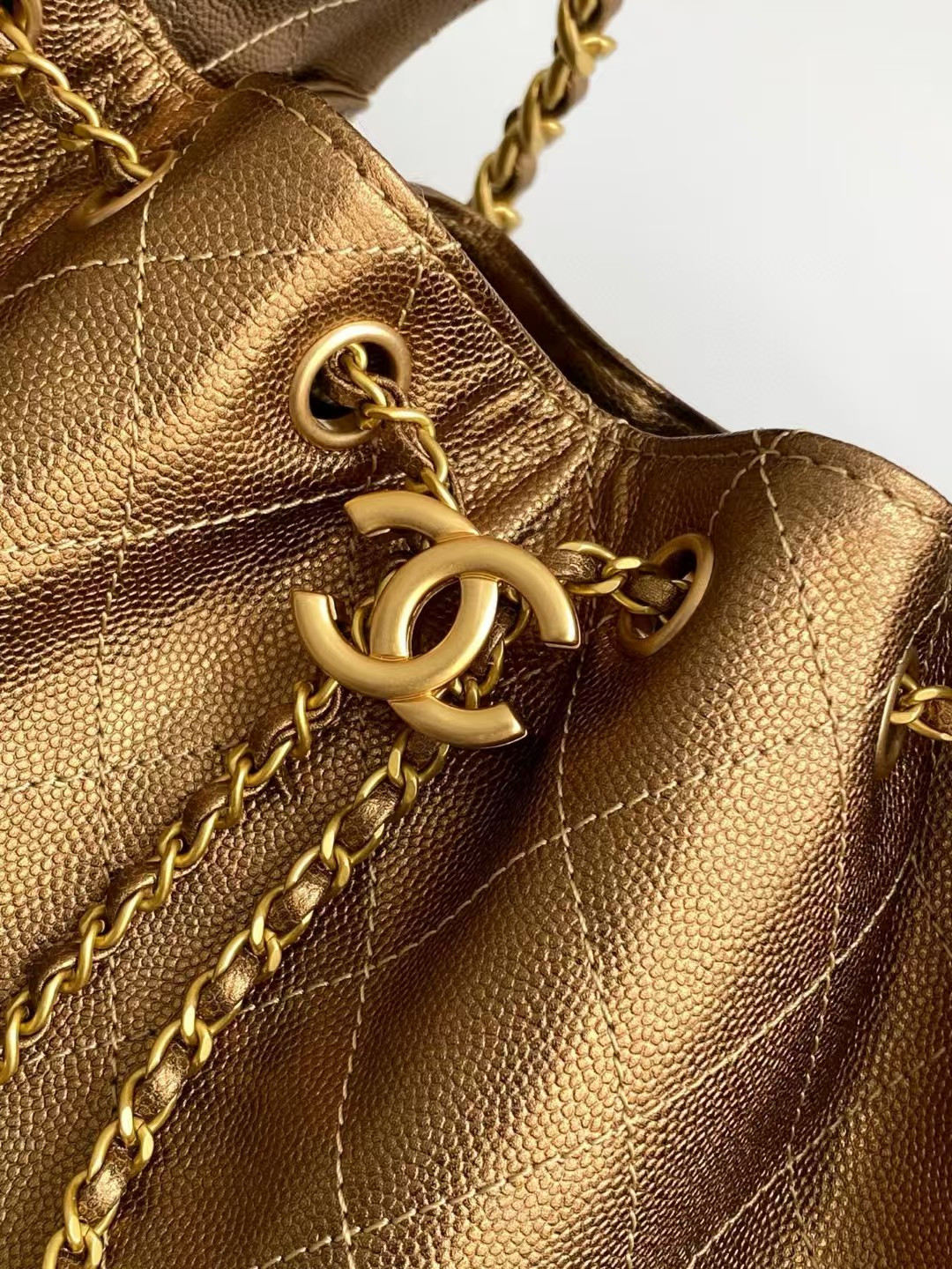 Ch*el 25c bucket bag 26x30x14cm