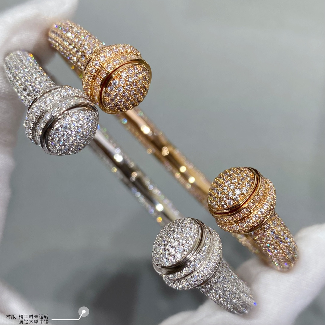 piaget fully Di*m*nd-encrusted large ball bracelet