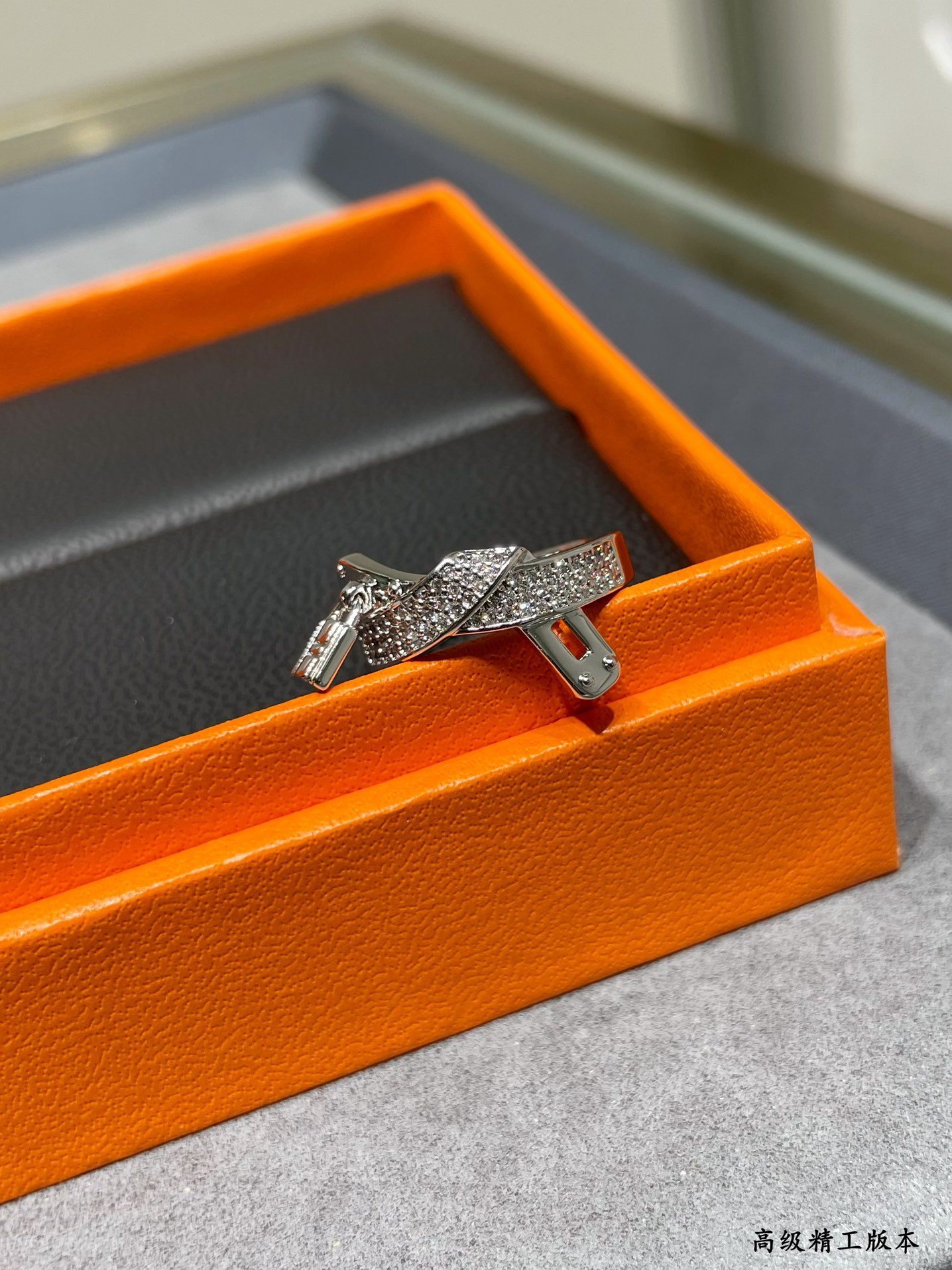 Hermès H Clasp Ring