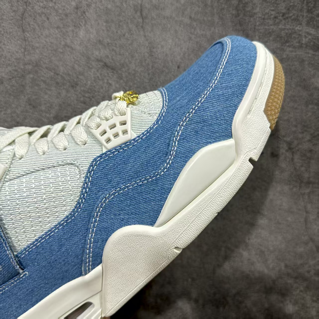 UA Jordan 4 Retro TEX Denim Worn Blue