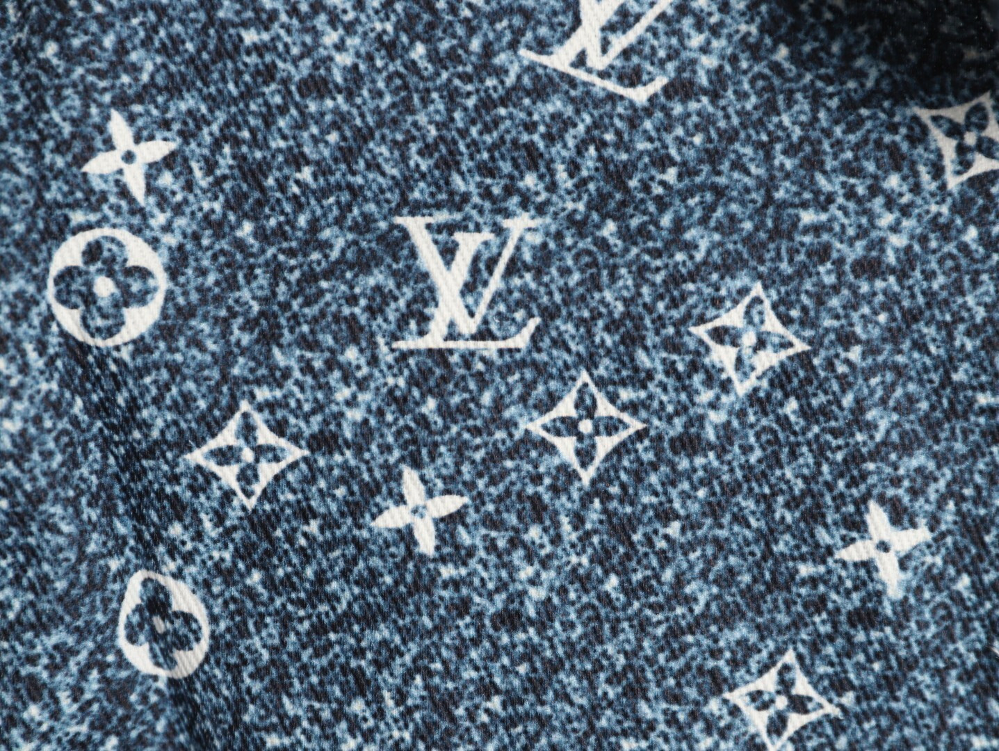 l0*is V*t0n 25ss shirts coats