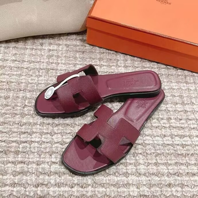 UA Hermès Oran sandal