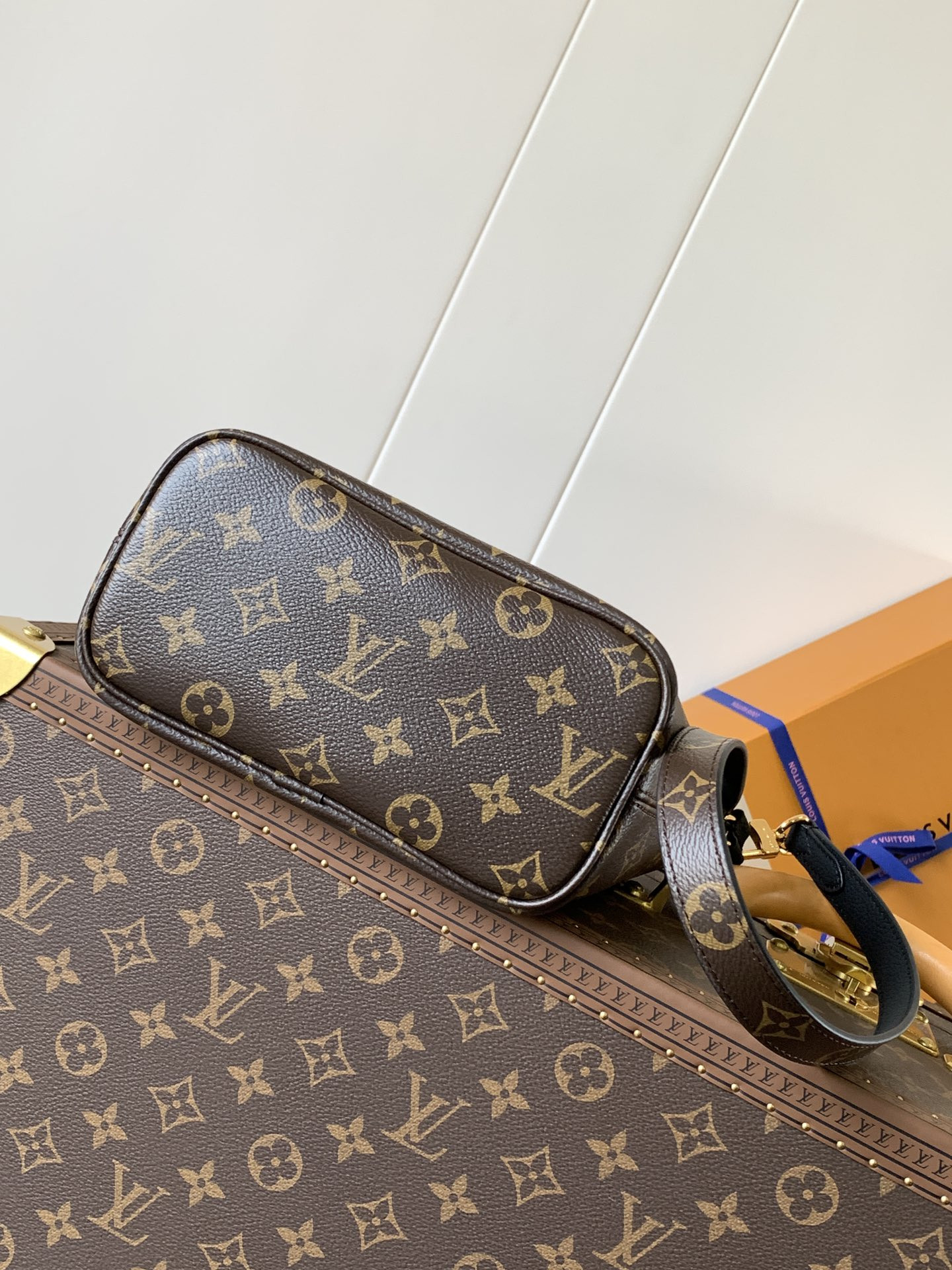 LV Neverfull Bandoulière Inside Out BB M12099 24x14x9cm