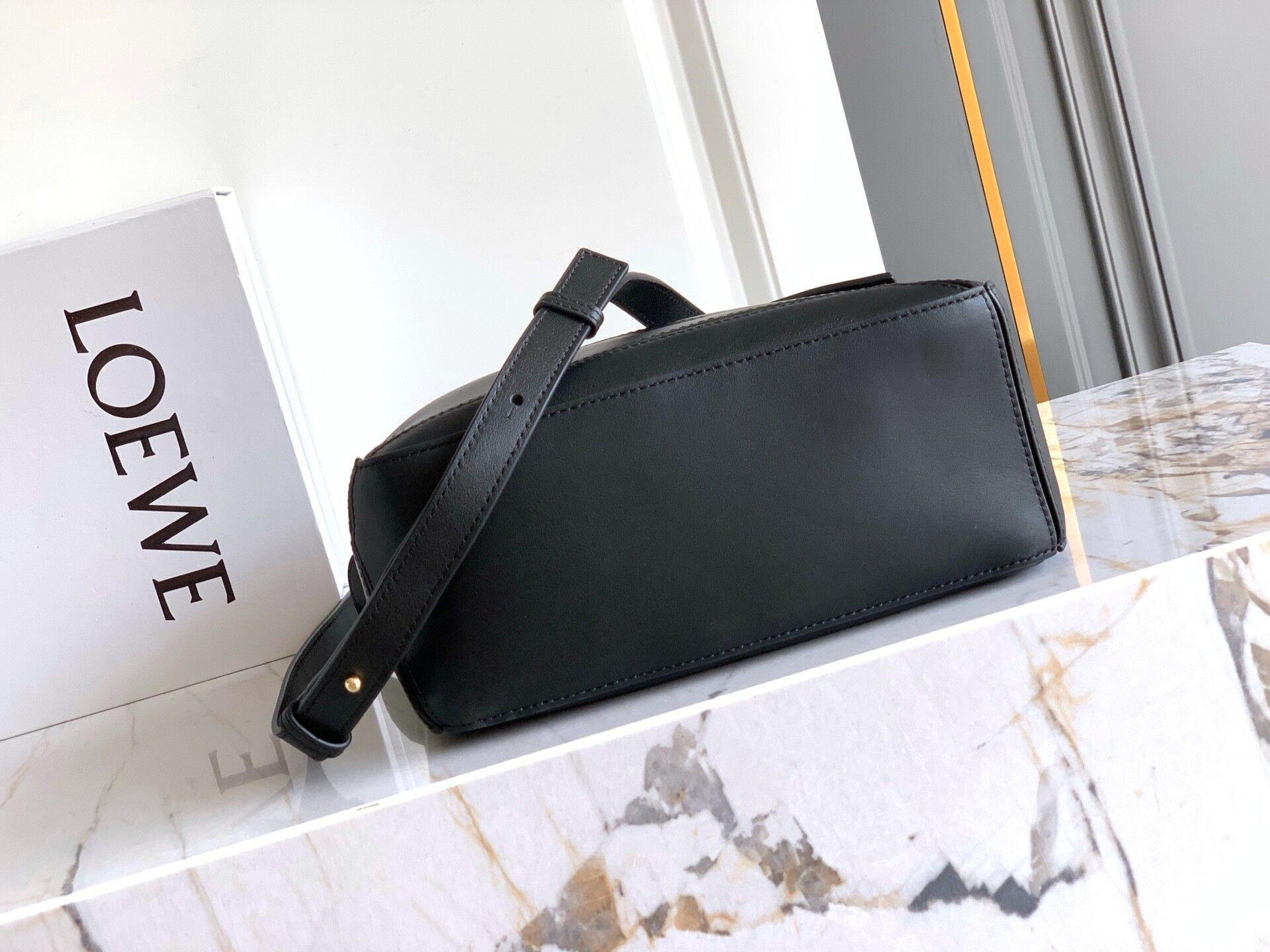 L0ew* small puzzle bag in smooth calfskin 16.5x24x10.5cm