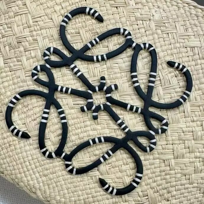 L0ew* anagram basket 34x13x16.5cm