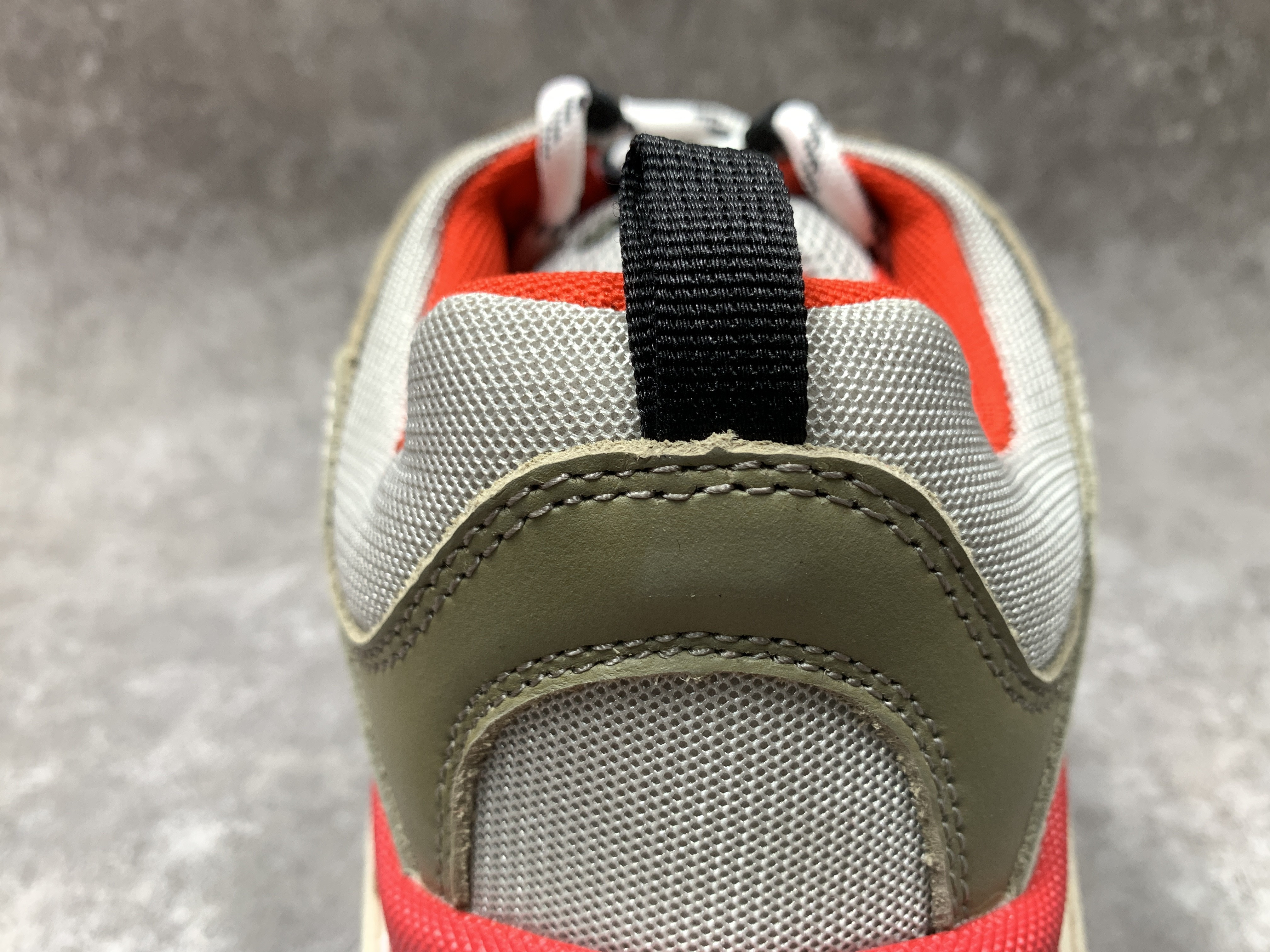 Balenciga Triple S Sneaker 