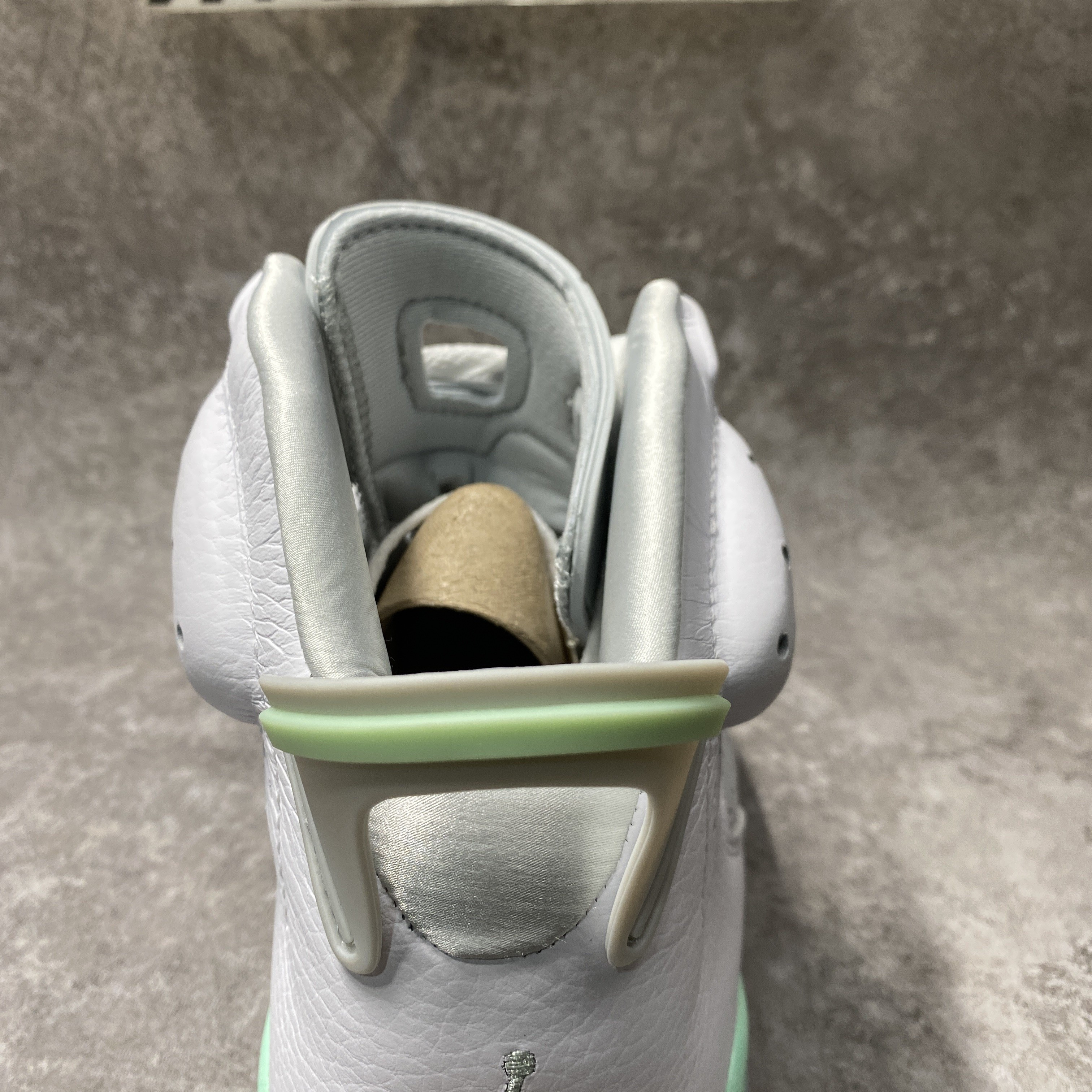 Air Jordan 6 Retro Mint Foam