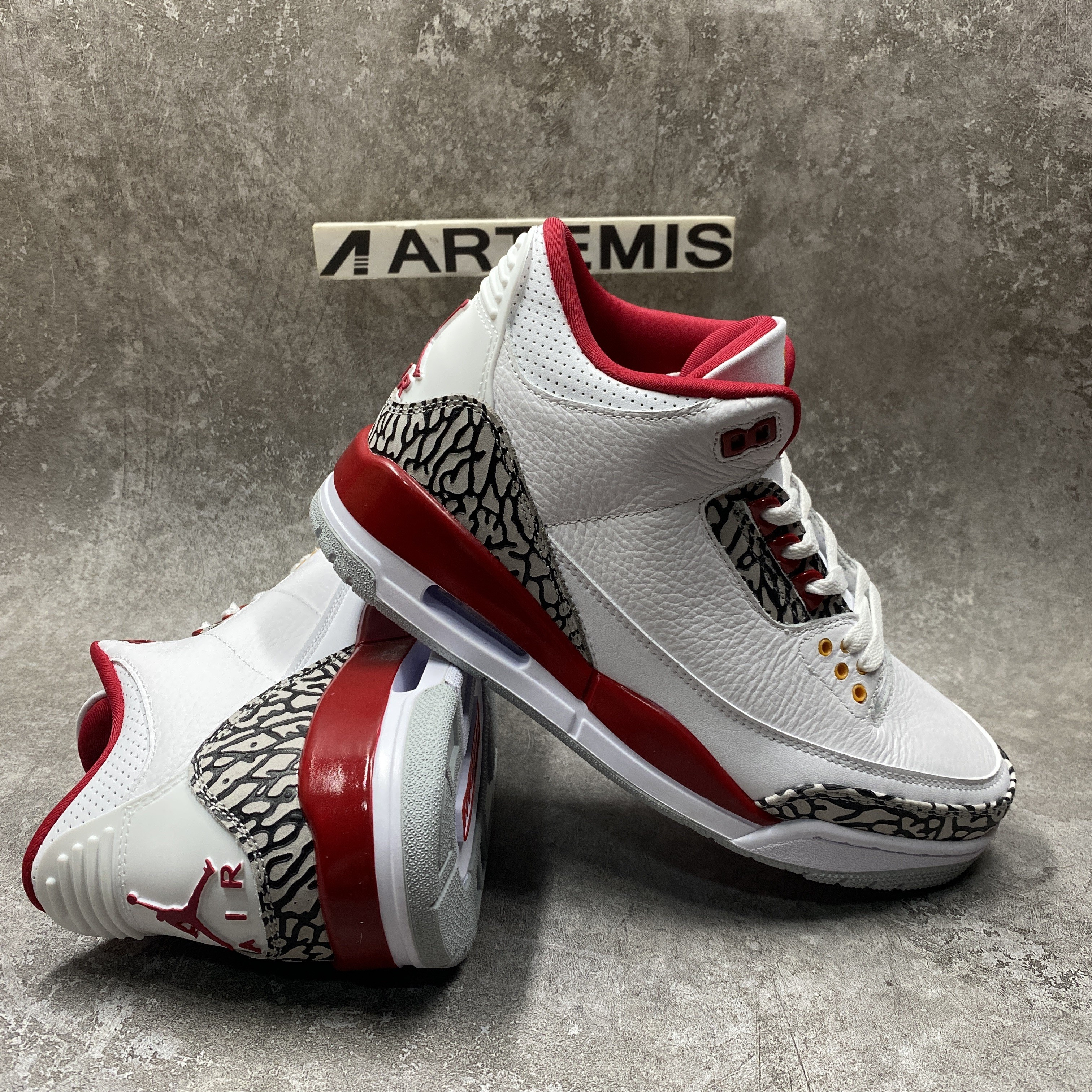 Air Jordan 3 Retro Cardinal Red