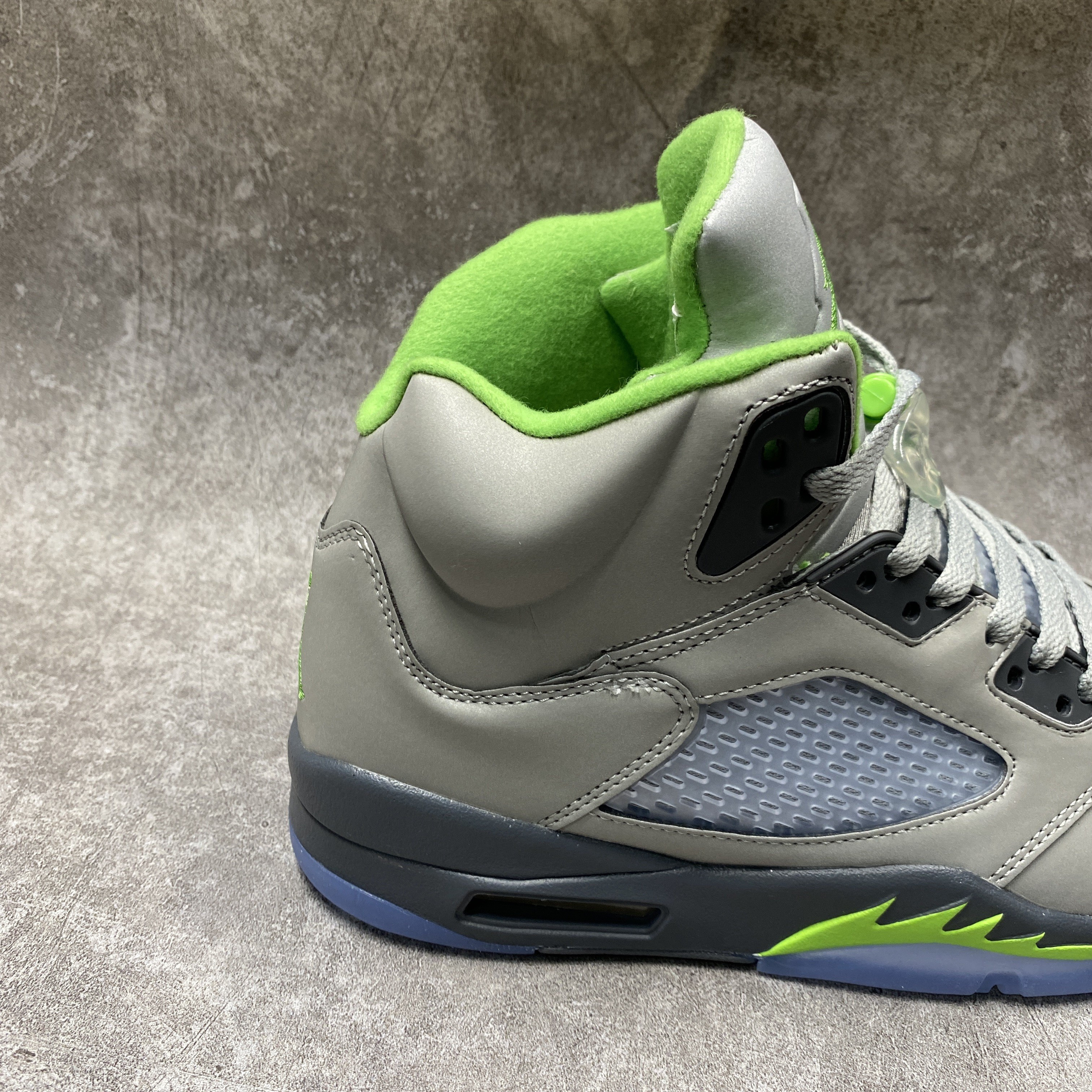 Air Jordan 5 Retro Green Bean (2022)