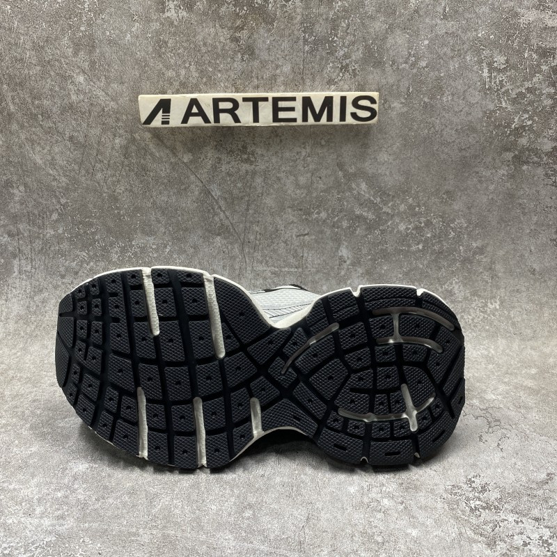 Balenciga 3XL Sneakers in White Grey