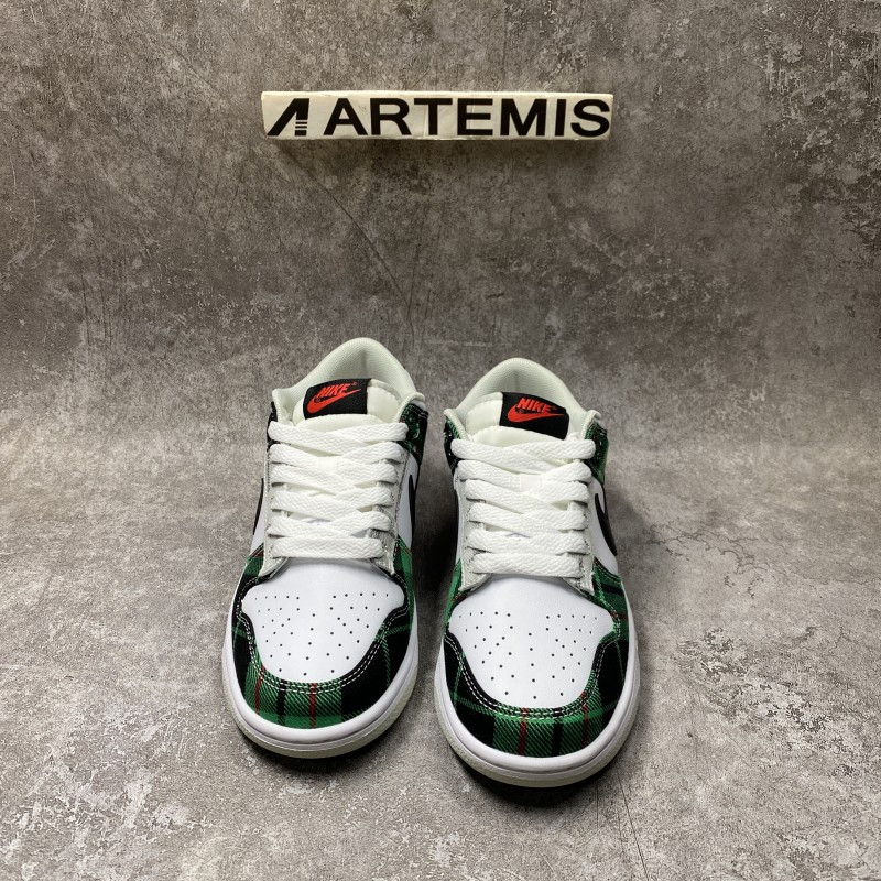 Nike Dunk Low Tartan Plaid