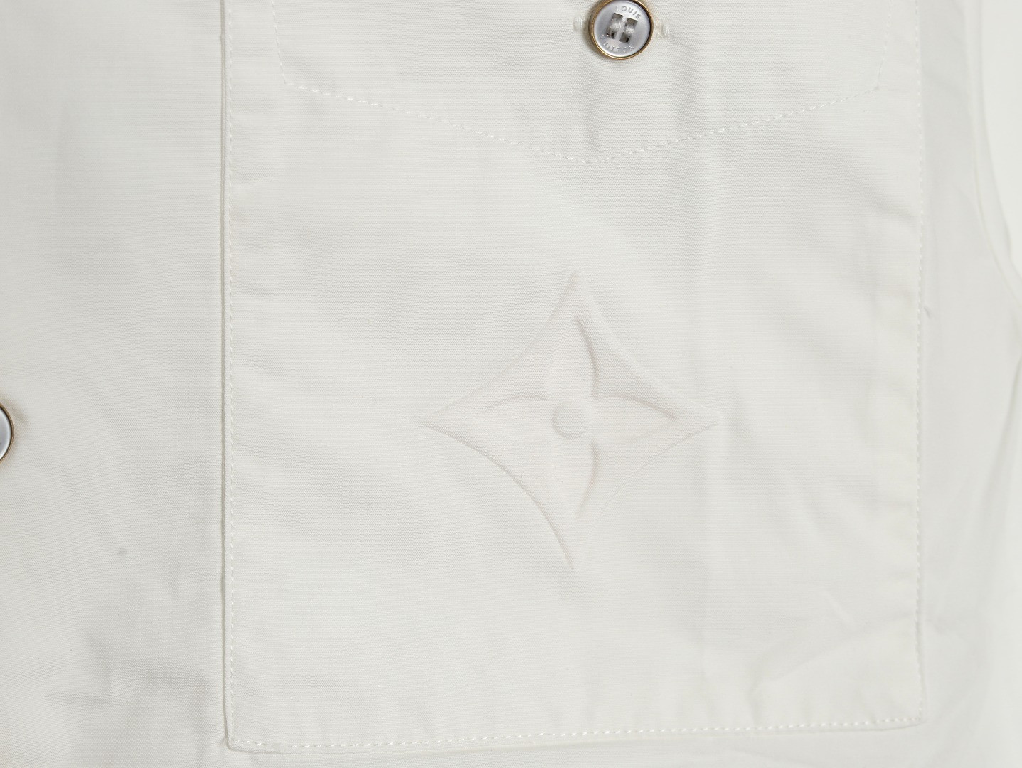 l0*is V*t0n lv 25ss short-sleeved shirts