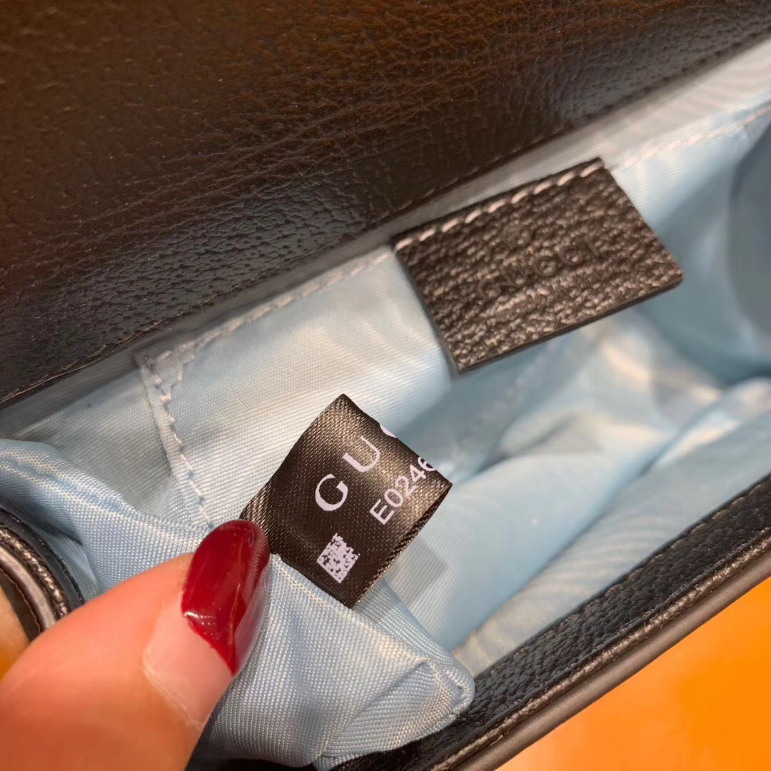 G*u*i padlock shoulder bag 20cm