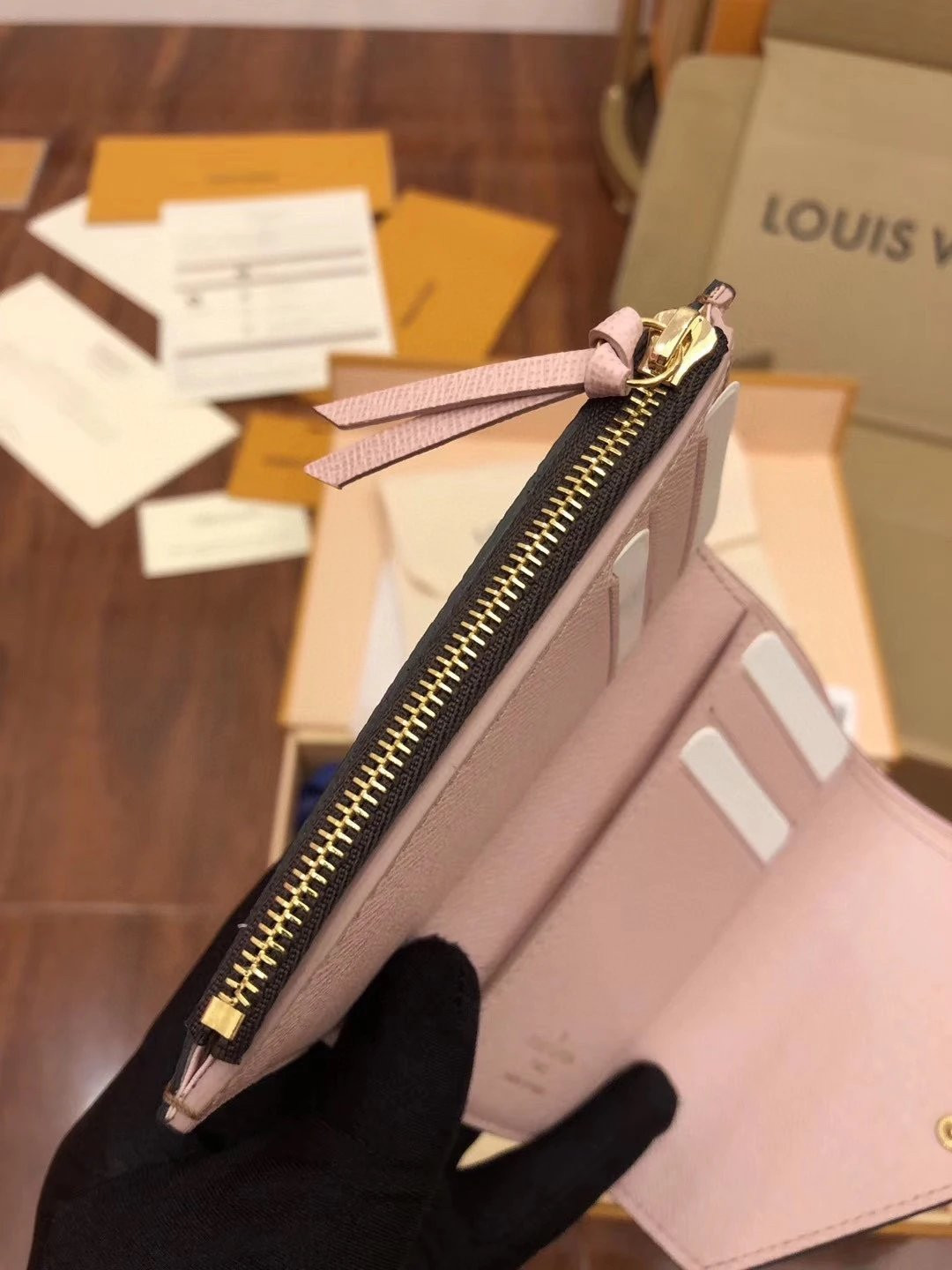 LV VICTORINE WALLET N61700