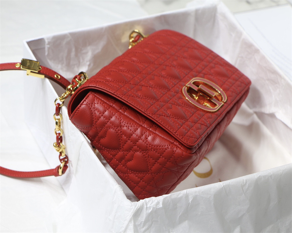 medium D*or caro bag amour red 25.5 x 15.5 x 8 cm