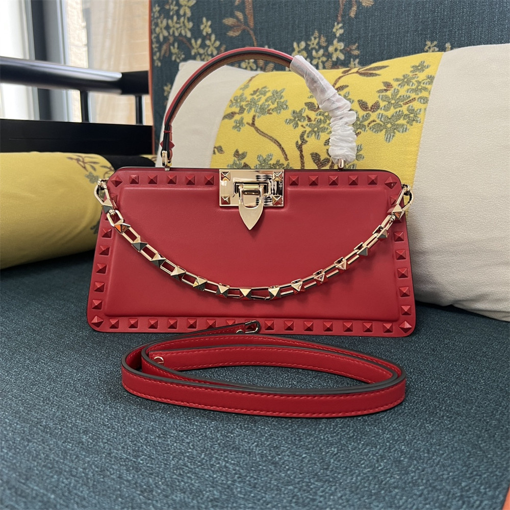 VALENTINO GARAVANI ROCKSTUD23 smooth calfskin handbag Red