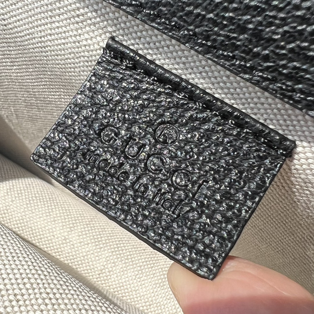 G*u*i dionysus small shoulder bag 11"wx7"hx3.5"d