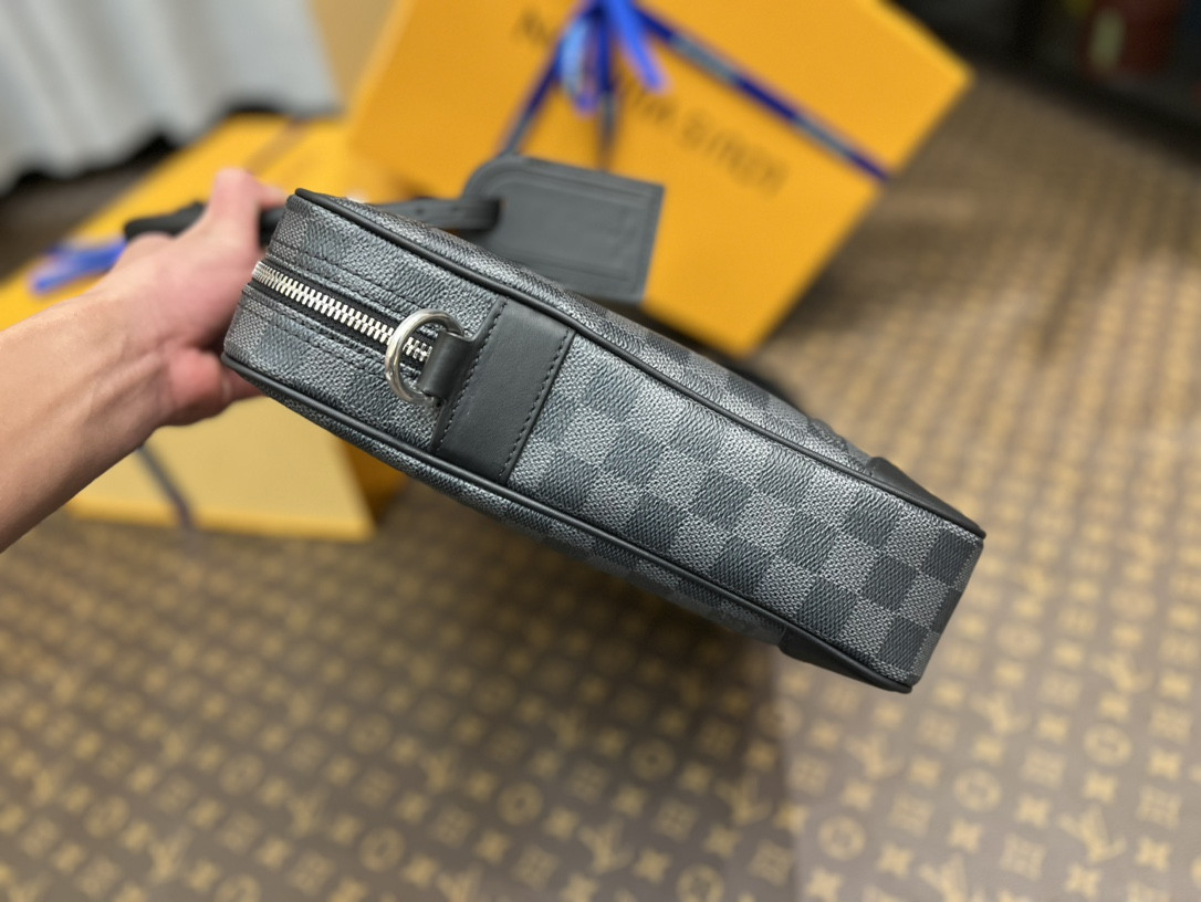 LV M40445 Porte-Documents Voyage PM 36.5 x 27.5 x 6 cm