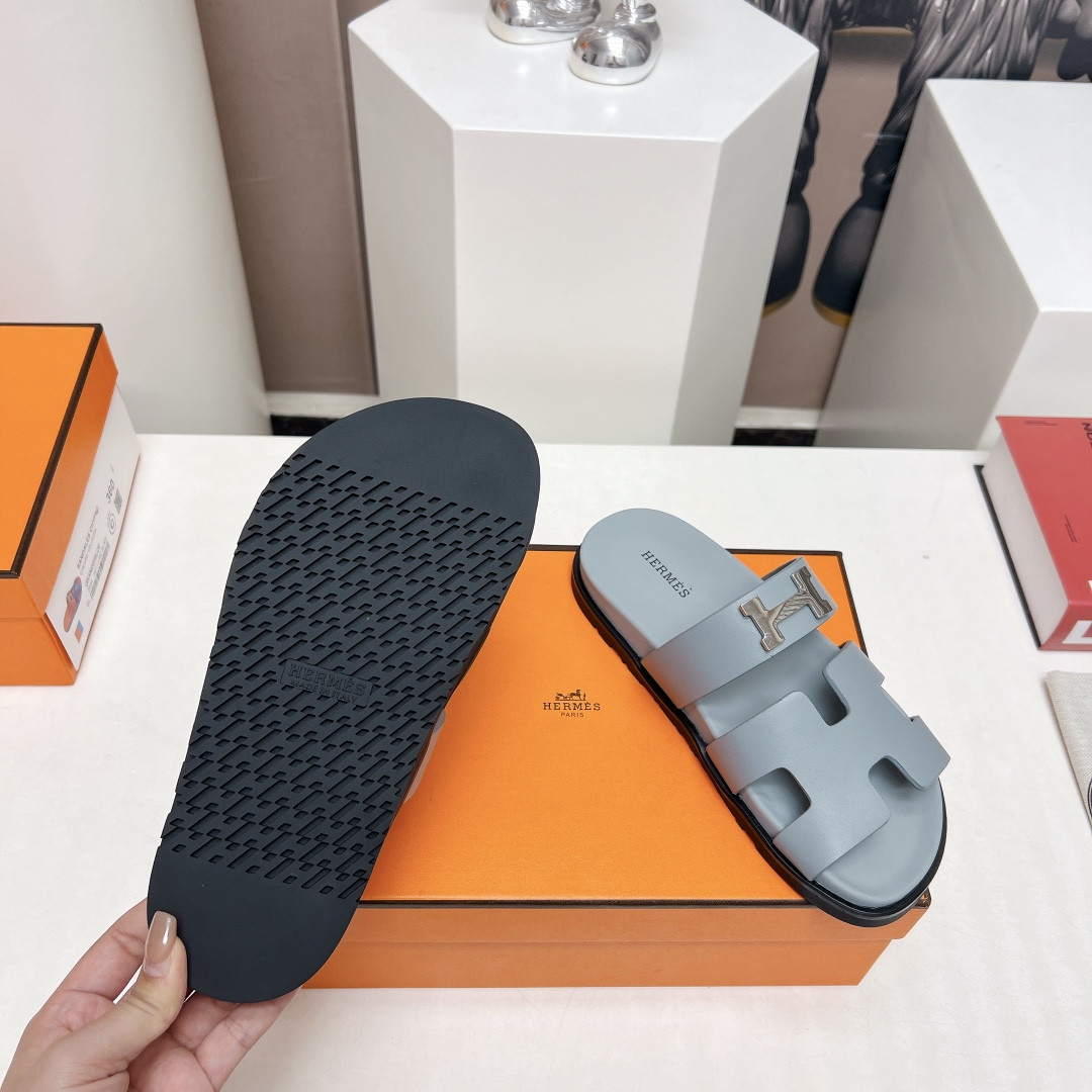 UA Hermès Chypre sandal