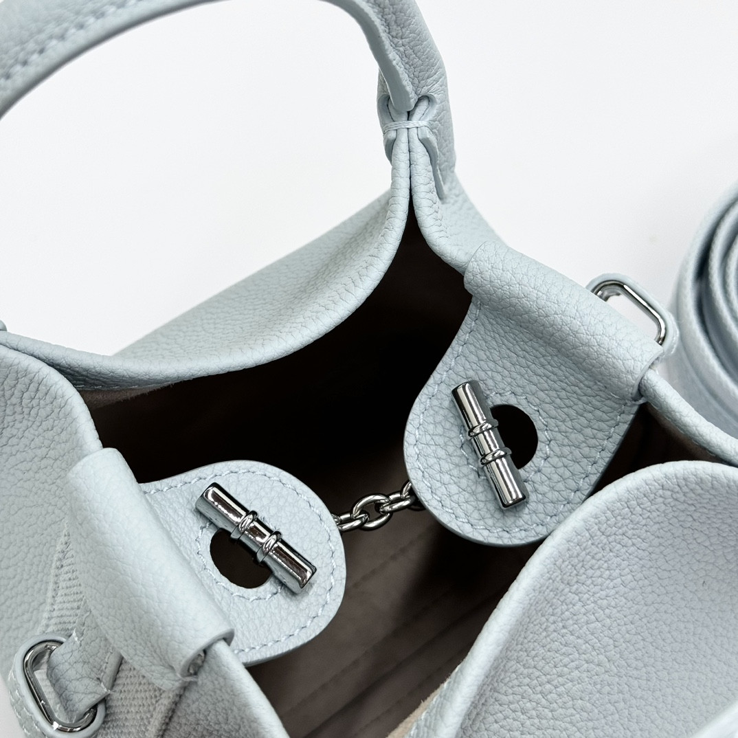 L**o p*ana micro bale bag grained calfskin 23 x 16 x 14 cm