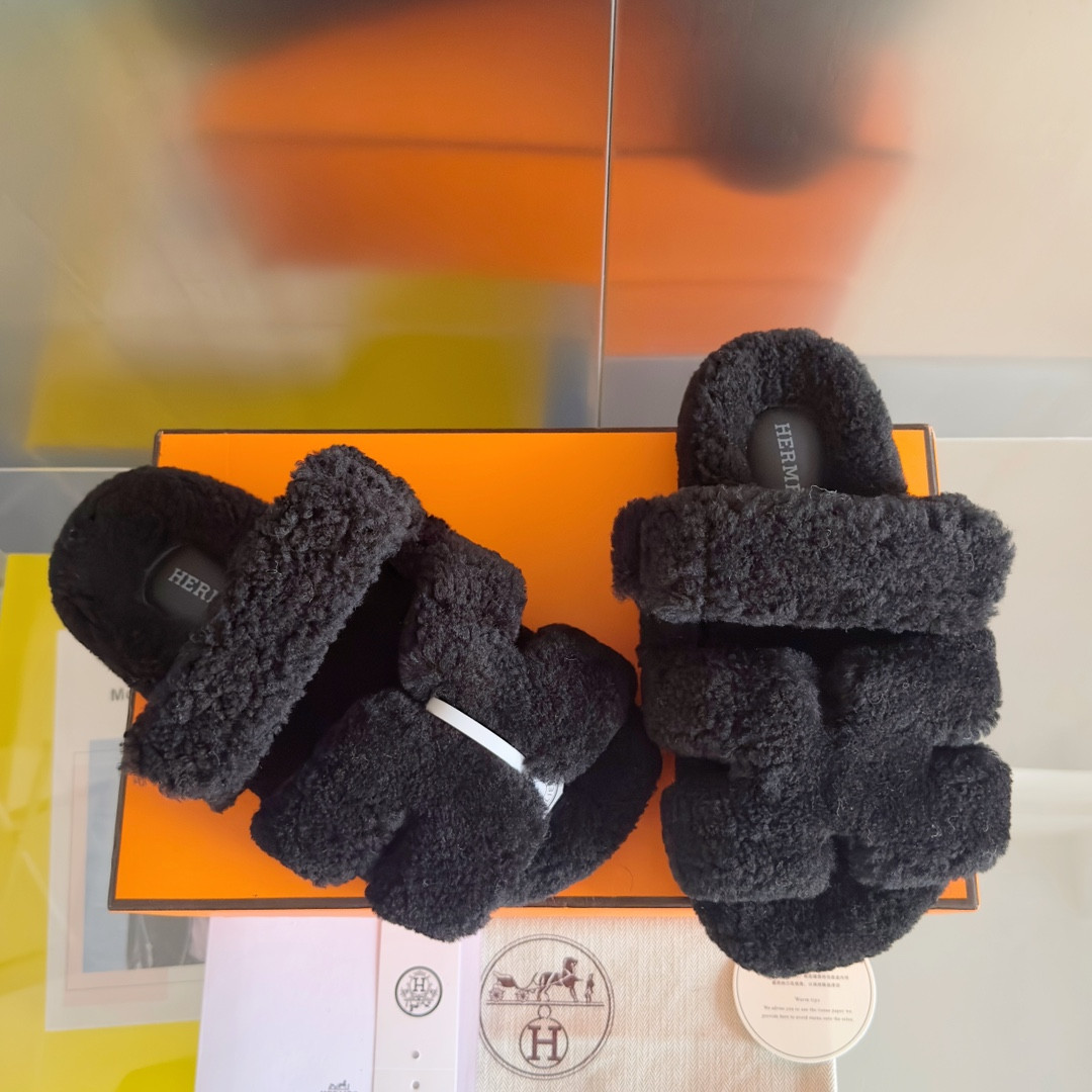 UA Hermès Chypre sandal