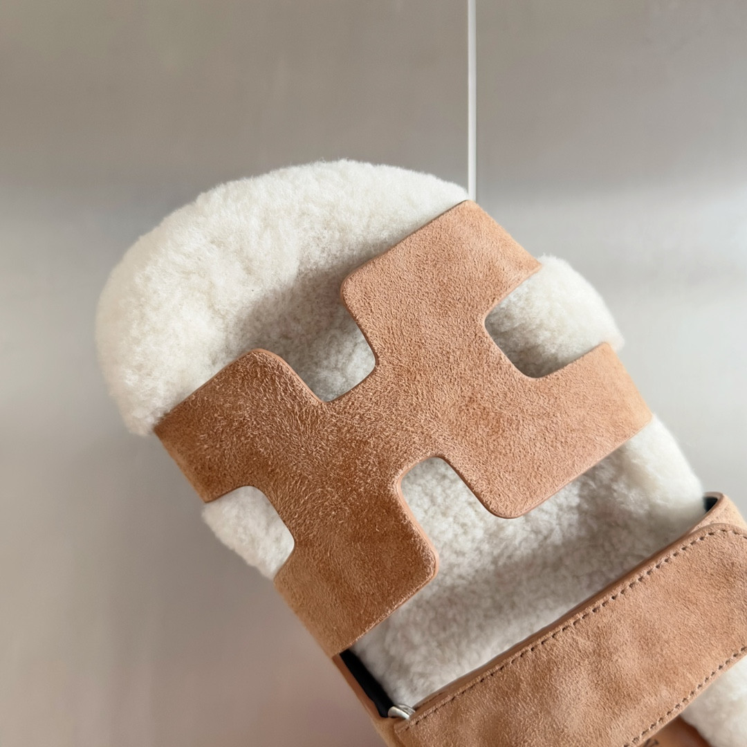 UA Hermès Chypre sandal