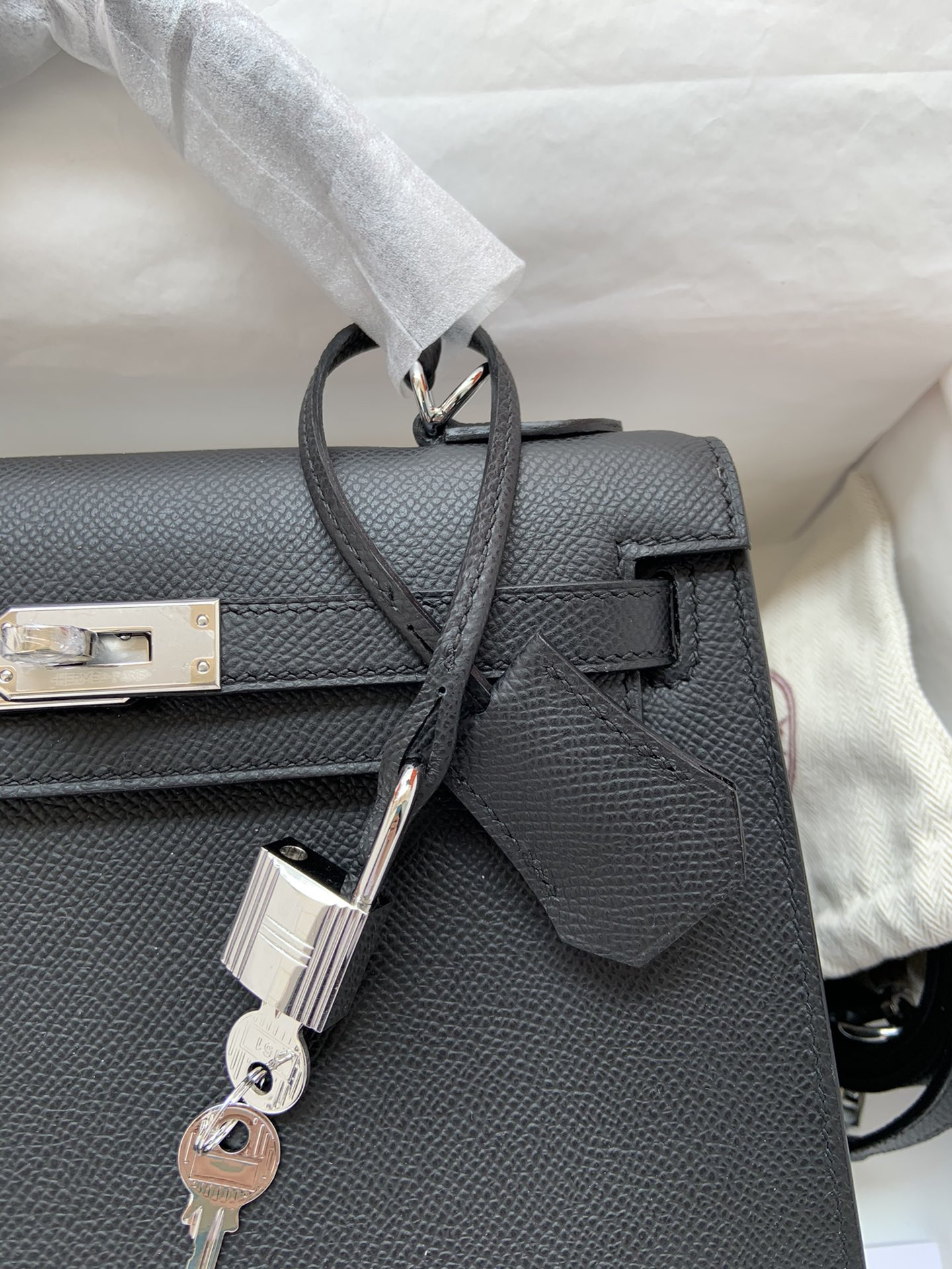 HERMÈS Kelly Silver-tone Hardware 25 28