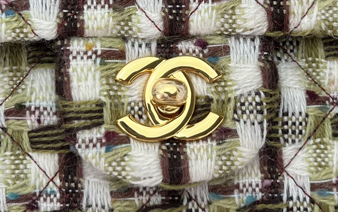 Ch*el classic flap bag 20cm