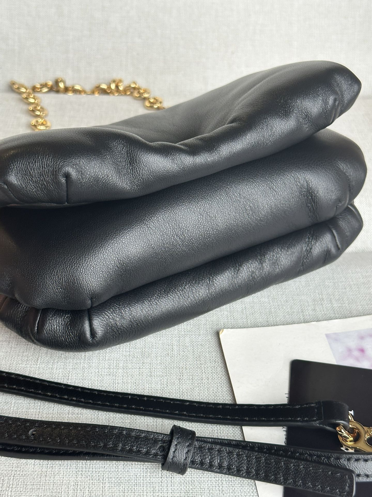 L0ew* mini puffer goya bag in shiny nappa lambskin 20x13x6cm