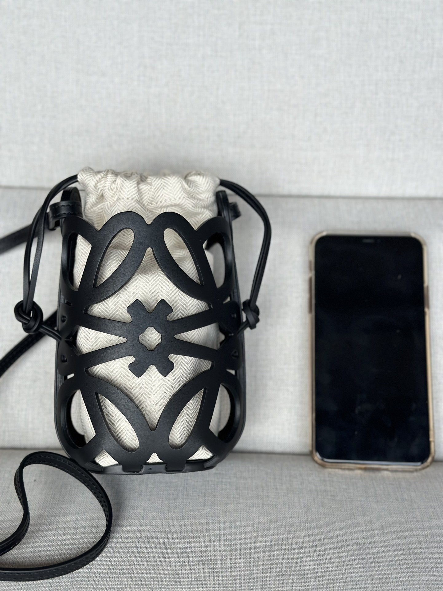 L0ew* anagram cut-out pocket in classic calfskin and canvas 20x11x8cm