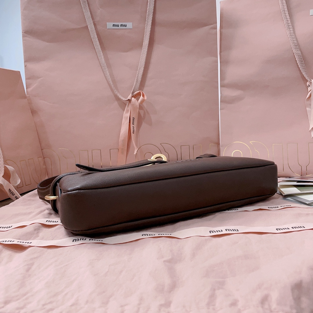 Miu Miu Aventure nappa leather bag 5BC182 33X19X5cm