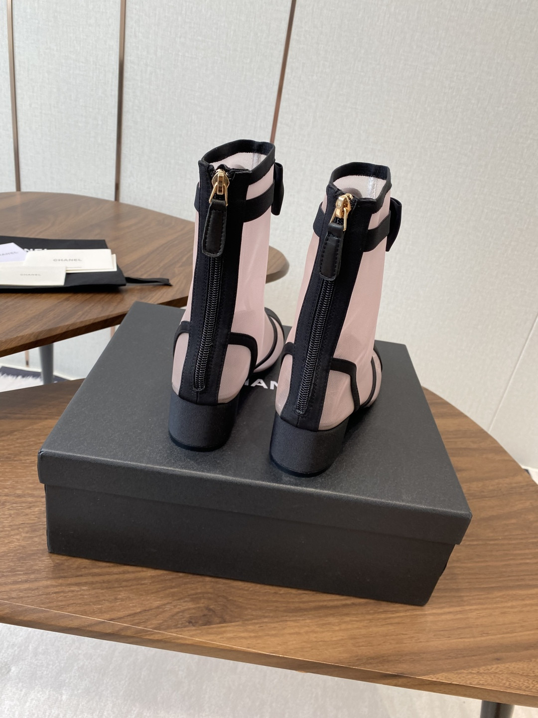 ua Ch*el short boots 5cm heel